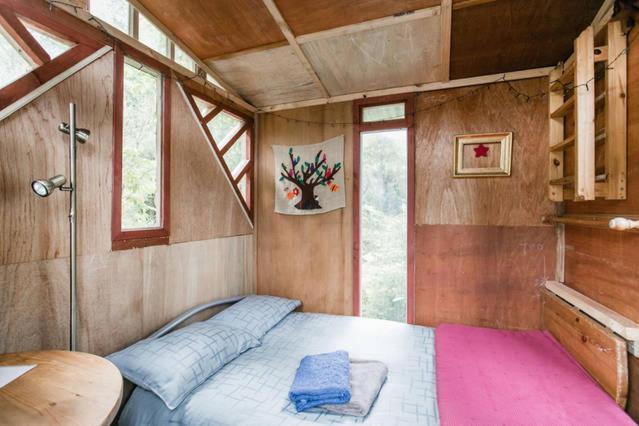 The Treehut At The Rabbithole, Upper Hutt